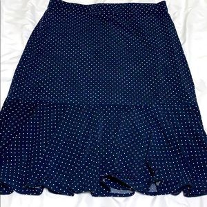 Sophisticated navy skirt